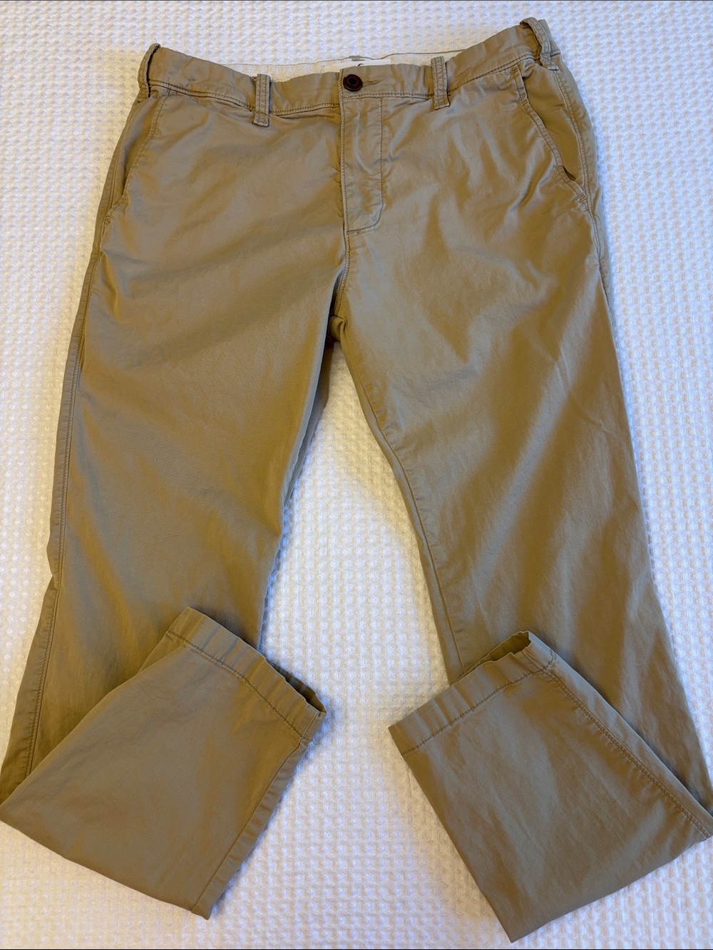 Hollister Men’s Size 32X32 Tan Khaki Skinny Chino Straight Leg Pants